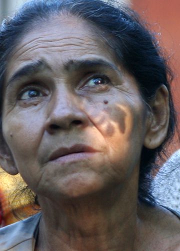 Sylvia, a midwife in a remote village in Nicaragua contemplates how to teach her patients about moringa.